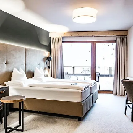 Szálloda Edelweiss & Gurgl 4*