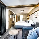 Hotel Edelweiss & Gurgl 4*