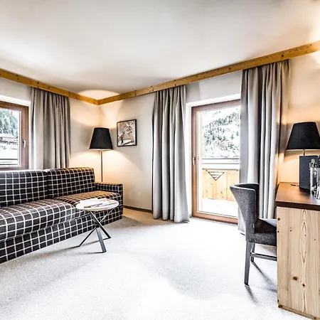 Hotel Edelweiss & Gurgl 4*